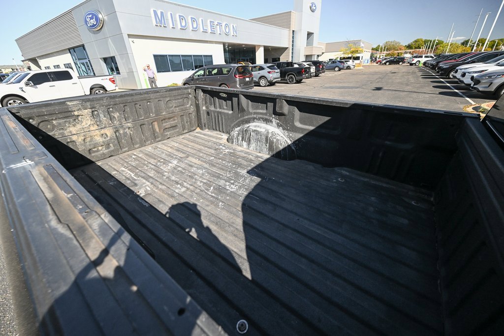 Used 2016 Ford F150 XL w/ Heavy-Duty Payload Package image 16