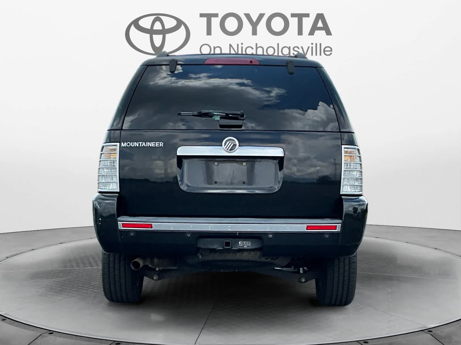 Used 2010 Mercury Mountaineer 2WD image 4