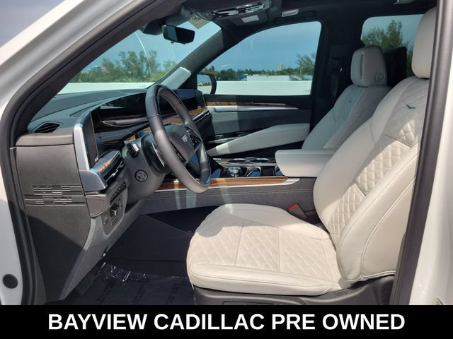 Used 2025 Cadillac Escalade ESV Sport Platinum w/ LPO, ONYX Package AWD/4WD image 21