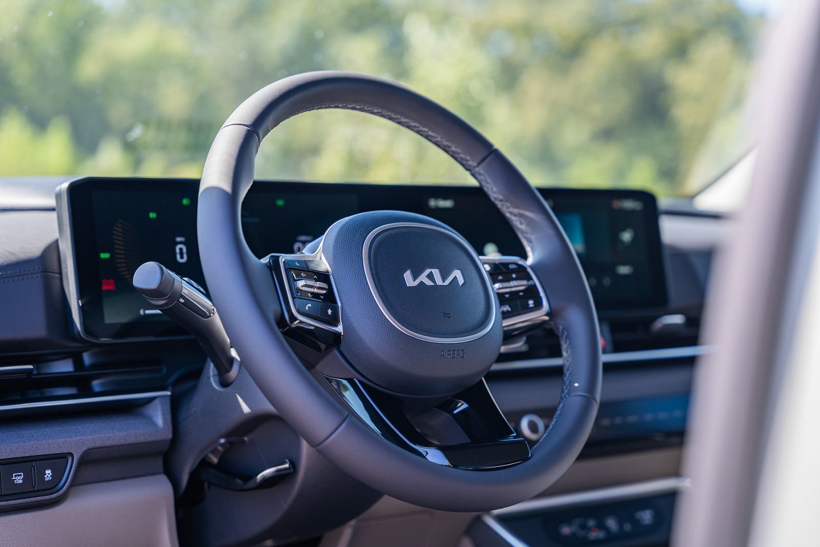 New 2026 Kia Carnival EX image 16