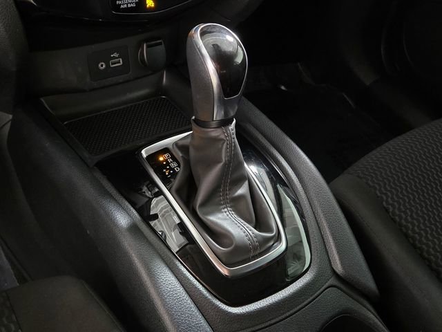 Used 2022 Nissan Rogue Sport S image 37