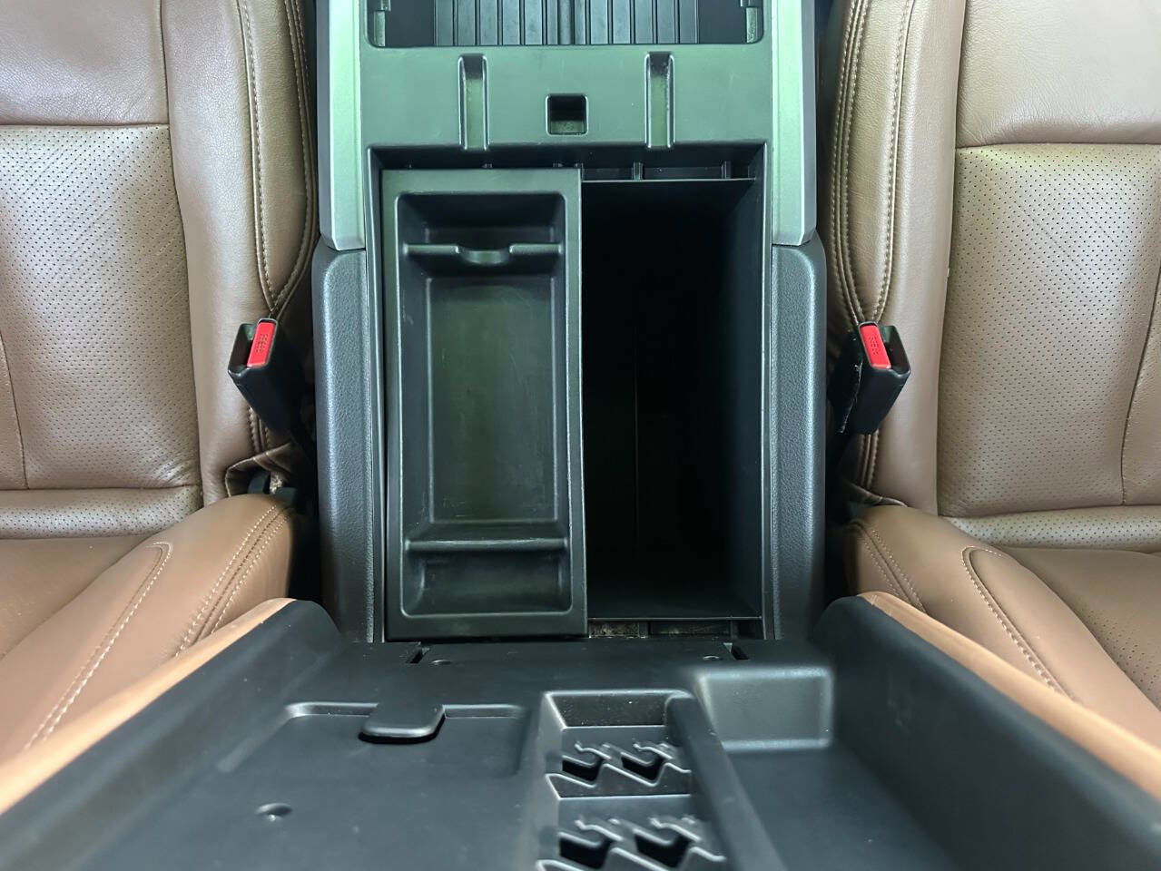 Used 2019 Nissan Titan Platinum Reserve w/ Platinum Utility Package image 27