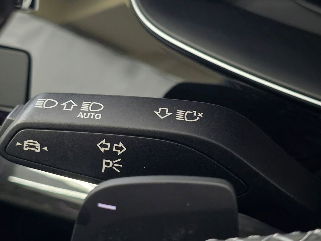 Certified 2025 Audi Q7 3.0T Premium Plus image 43