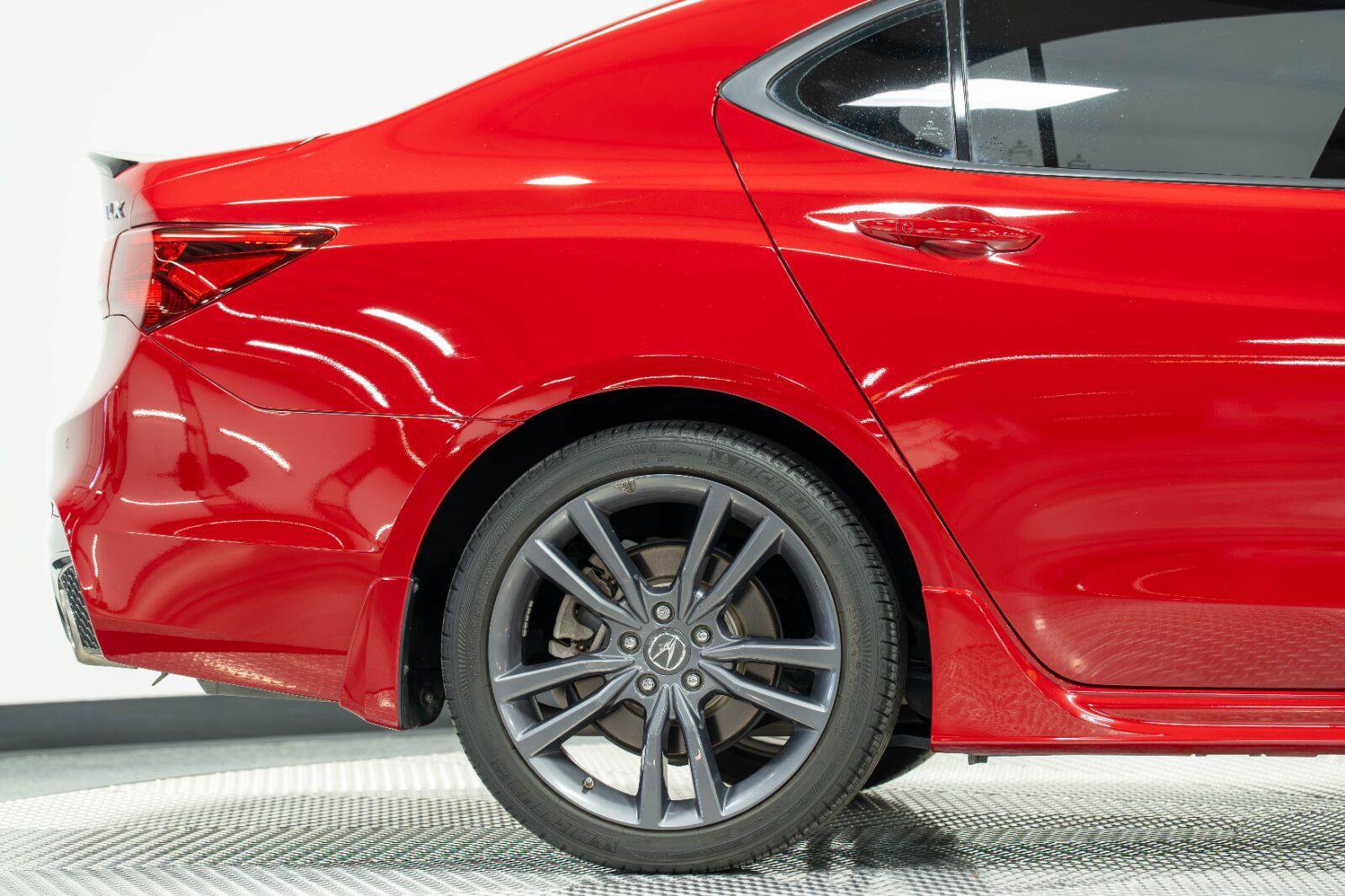 Used 2018 Acura TLX V6 w/ Technology & A-SPEC Pkg AWD/4WD image 22