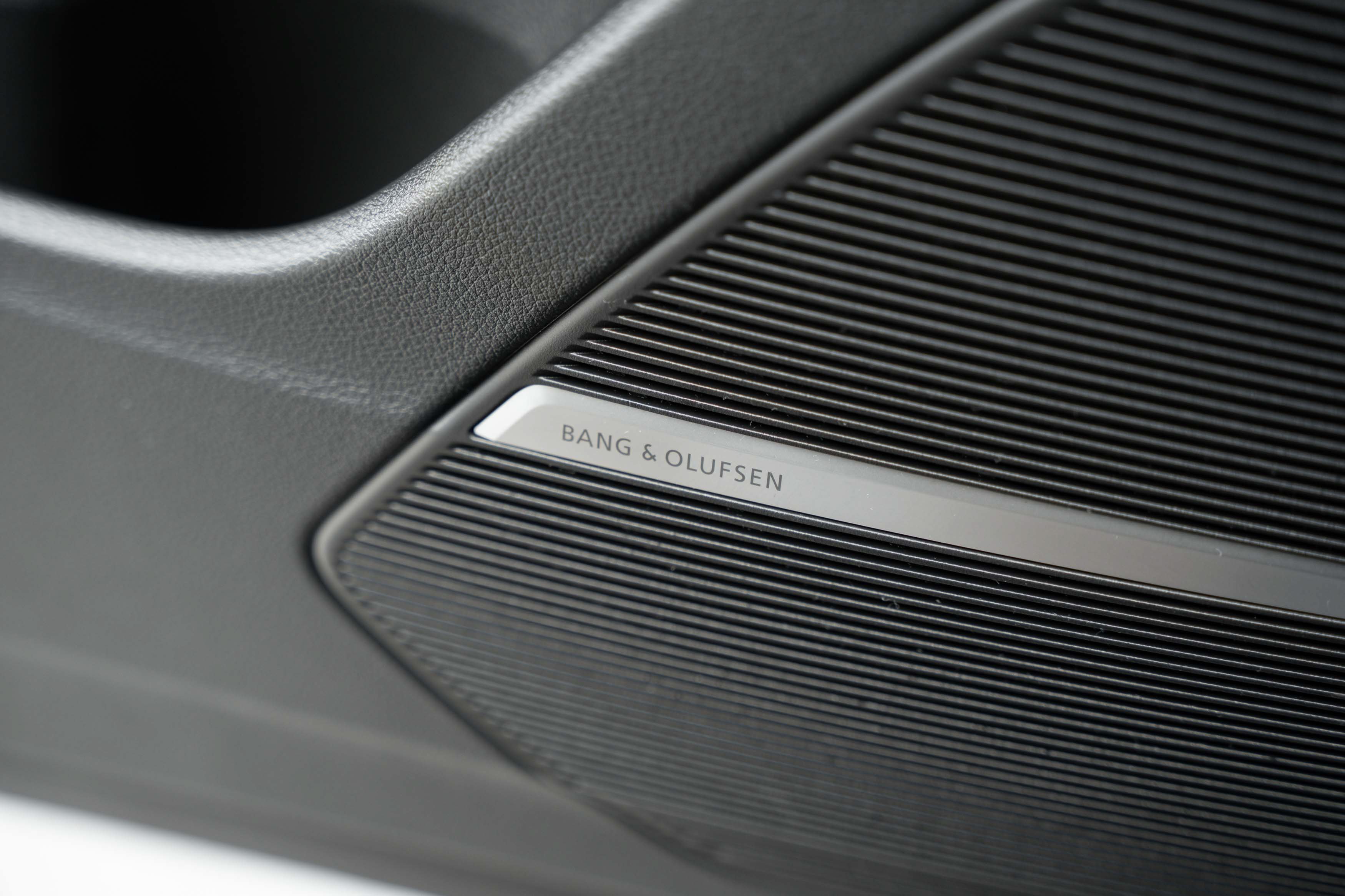 Certified 2025 Audi SQ7 Prestige AWD/4WD image 19