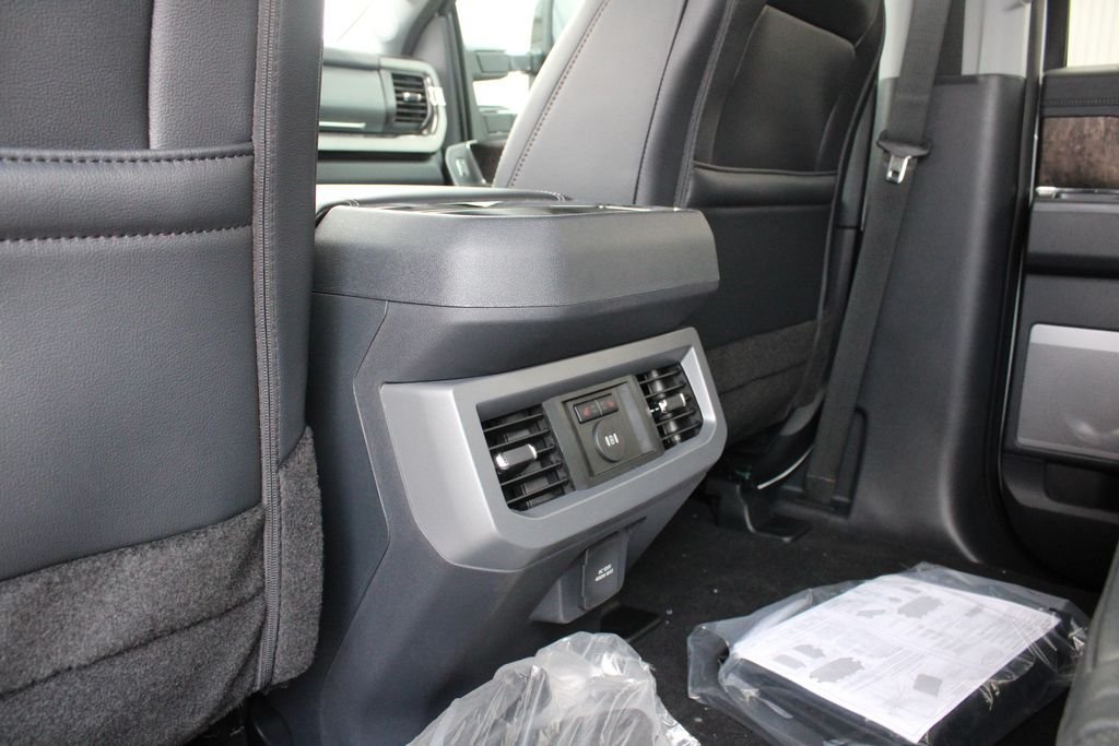 New 2026 Ford F250 Lariat w/ Black Appearance Package AWD/4WD image 23