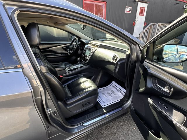 Used 2018 Nissan Murano SL w/ Moonroof Package AWD/4WD image 16