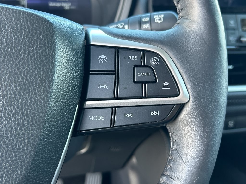 Used 2025 Toyota Grand Highlander AWD image 20