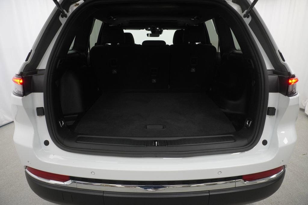 Used 2025 Jeep Grand Cherokee Laredo X AWD/4WD image 43