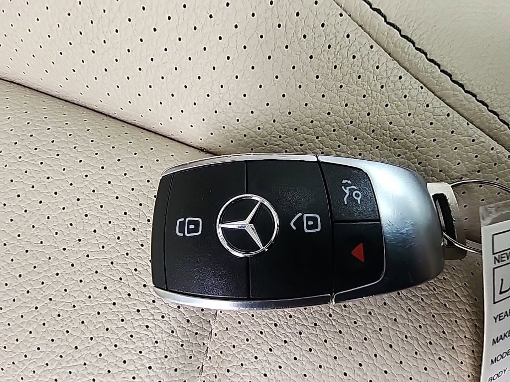 Used 2020 Mercedes-Benz GLE 350 4MATIC image 36