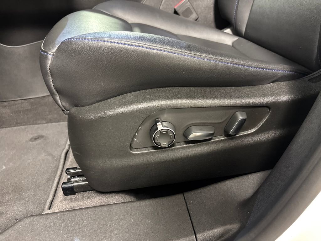 Used 2024 Cadillac XT4 Sport w/ Cold Weather Package image 25
