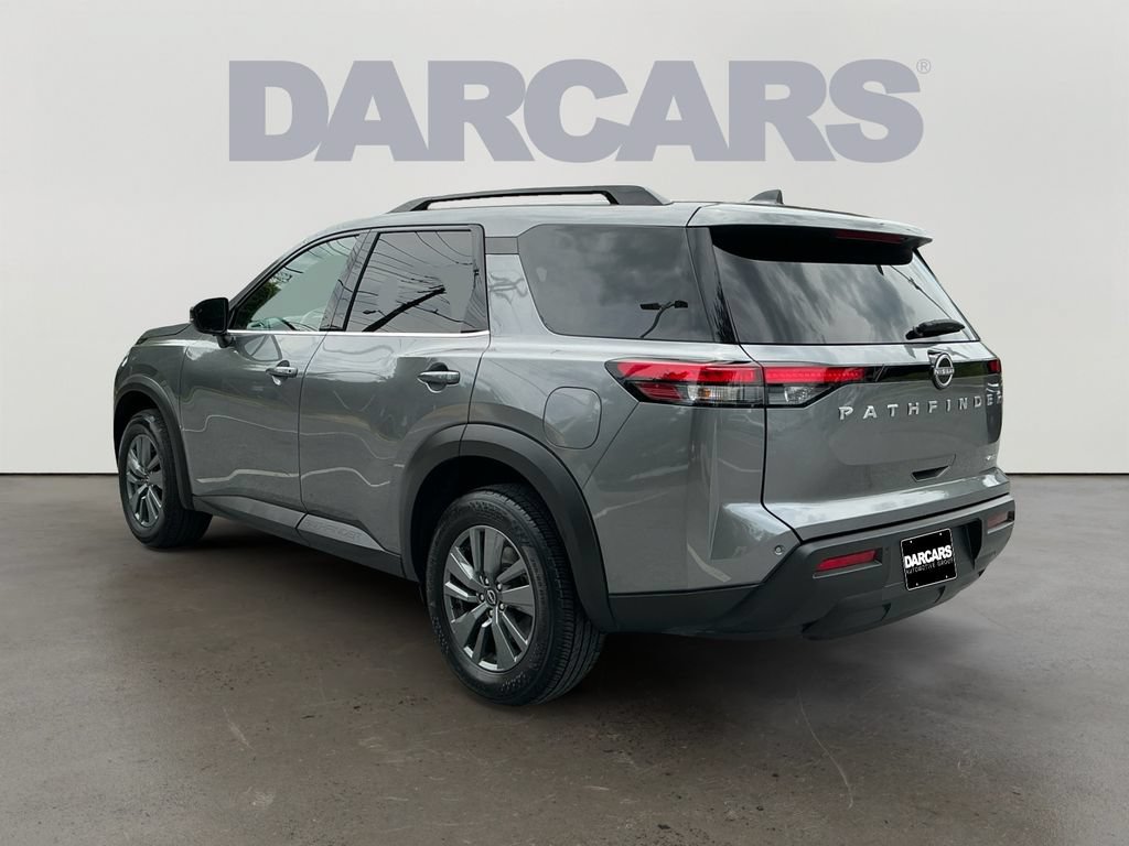 Used 2025 Nissan Pathfinder SV AWD/4WD image 5