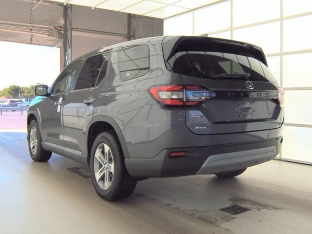 Used 2025 Honda Pilot EX-L image 4
