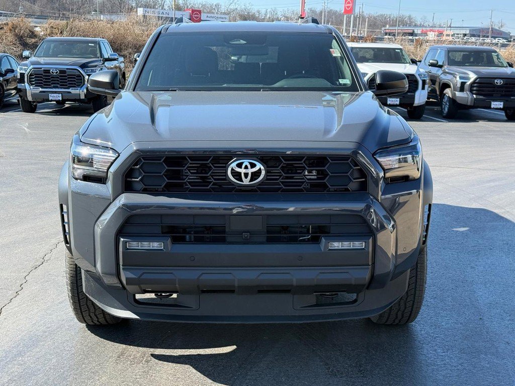 Certified 2025 Toyota 4Runner TRD Off-Road image 10