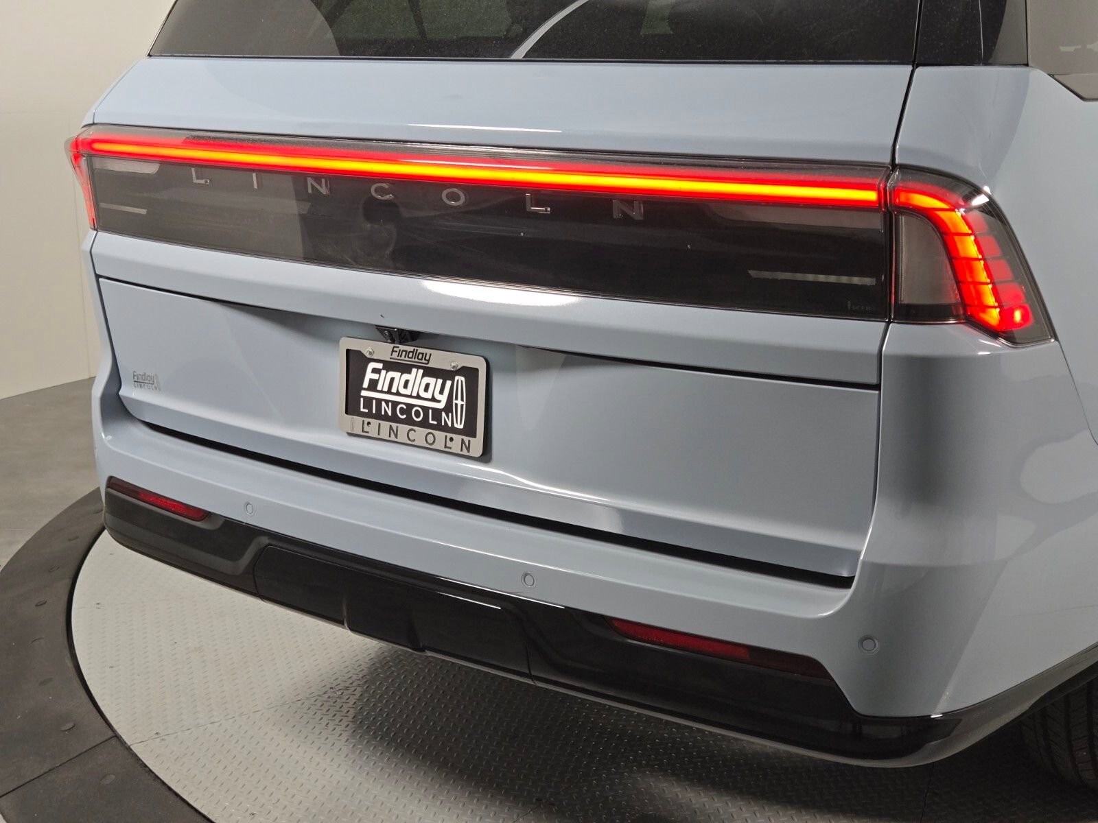 New 2026 Lincoln Navigator L Reserve w/ Jet Appearance Package AWD/4WD image 5