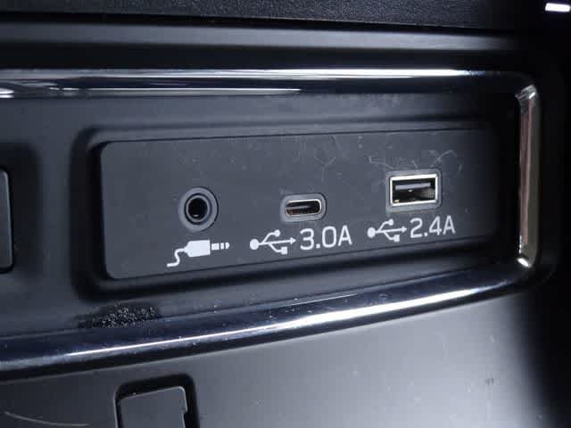 Used 2023 Subaru Ascent Limited AWD/4WD image 41