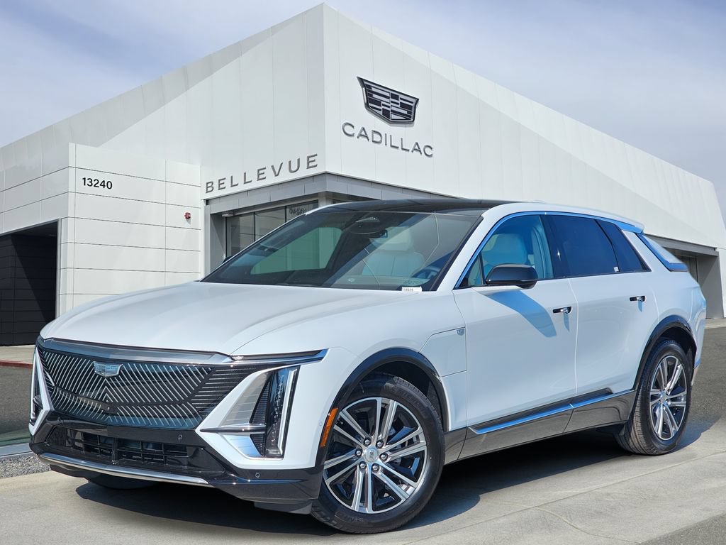 New 2026 Cadillac Lyriq Luxury