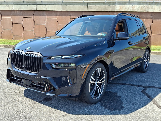 New 2027 BMW X7 xDrive40i w/ M Sport Package AWD/4WD image 3