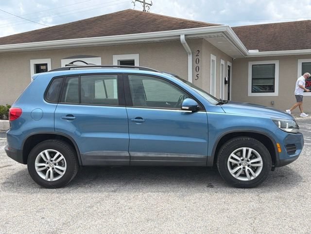 Used 2017 Volkswagen Tiguan S FWD image 4