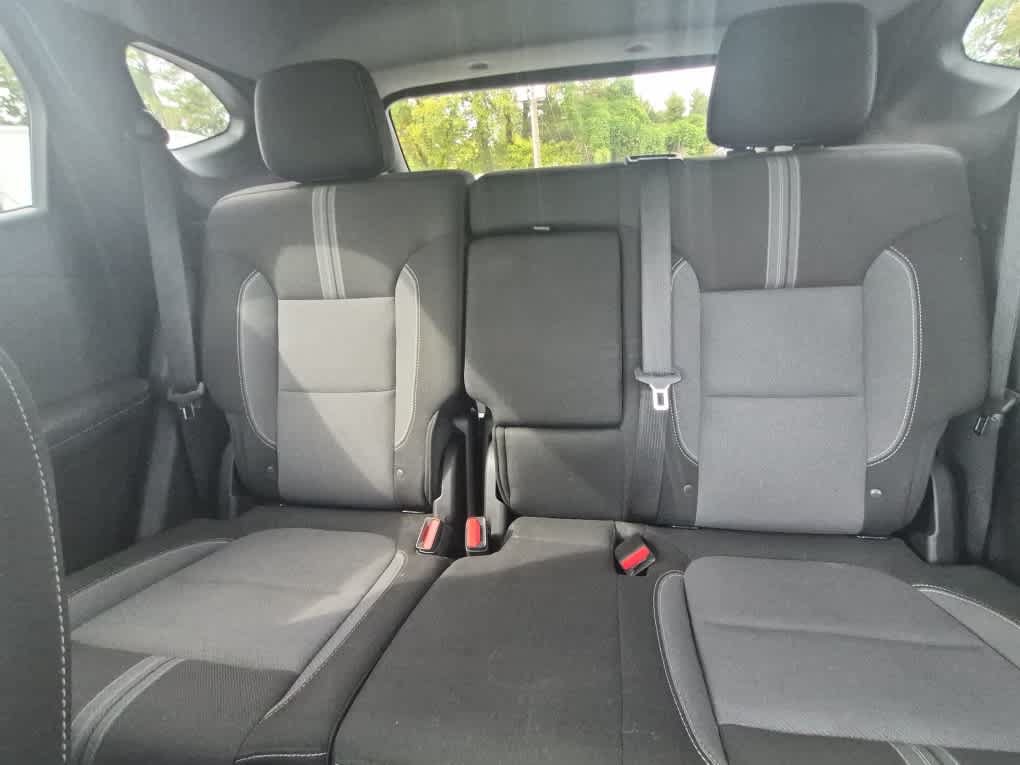 Used 2025 Chevrolet Blazer LT FWD image 19