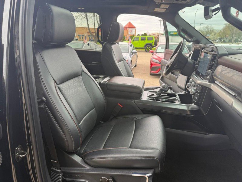 Used 2022 Ford F150 Lariat w/ Equipment Group 502A High image 18