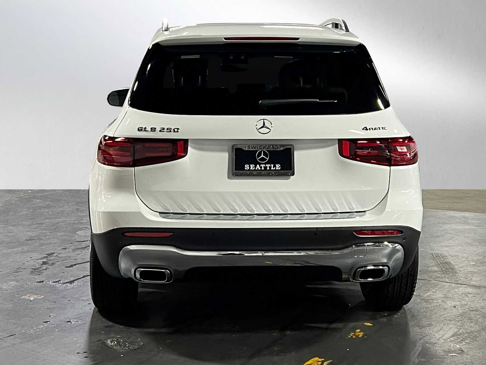 Used 2025 Mercedes-Benz GLB 250 GLB 250 image 4