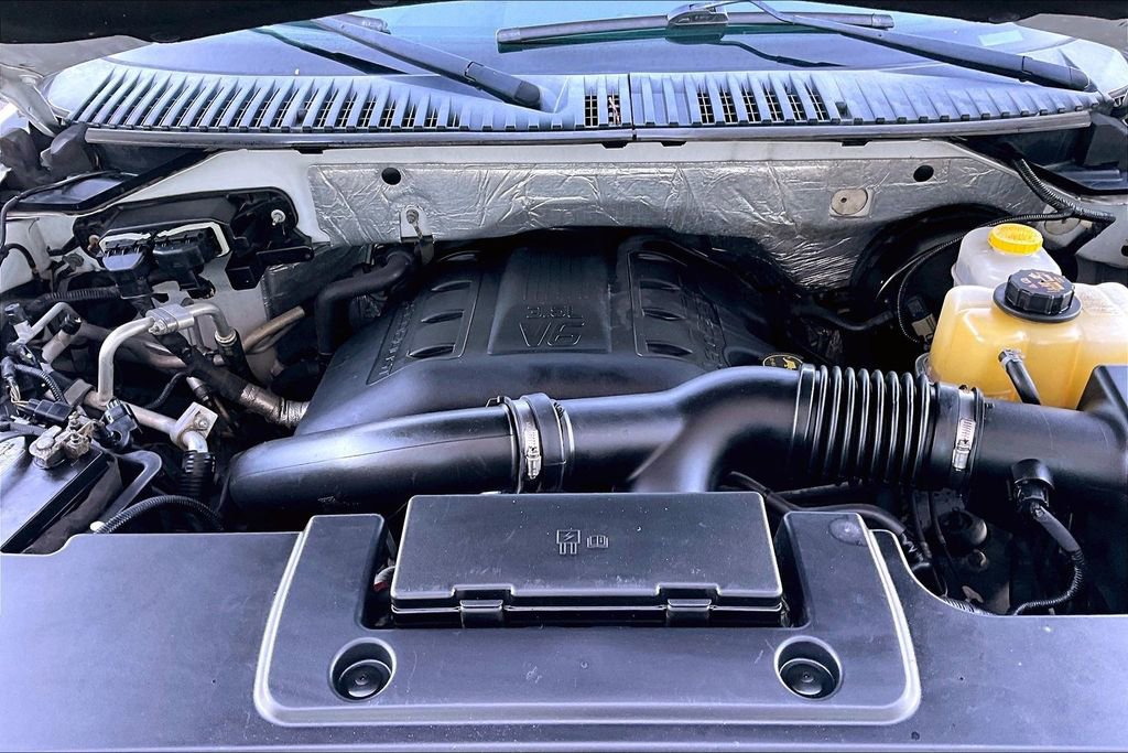 Used 2017 Ford Expedition EL Limited RWD image 10