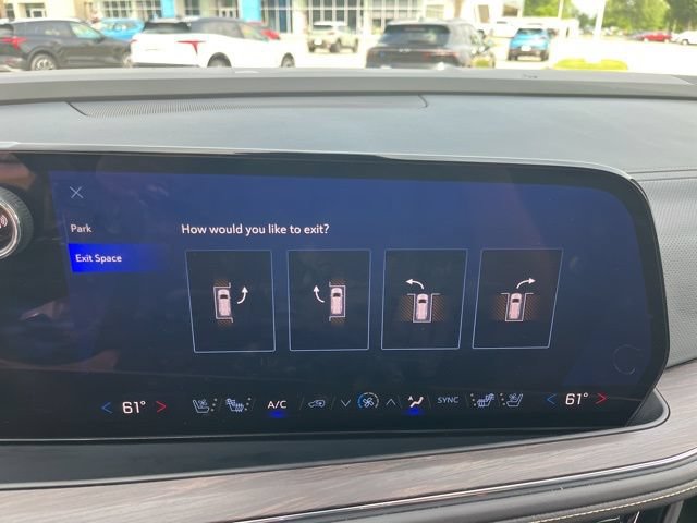 Used 2025 Chevrolet Tahoe Premier RWD image 32