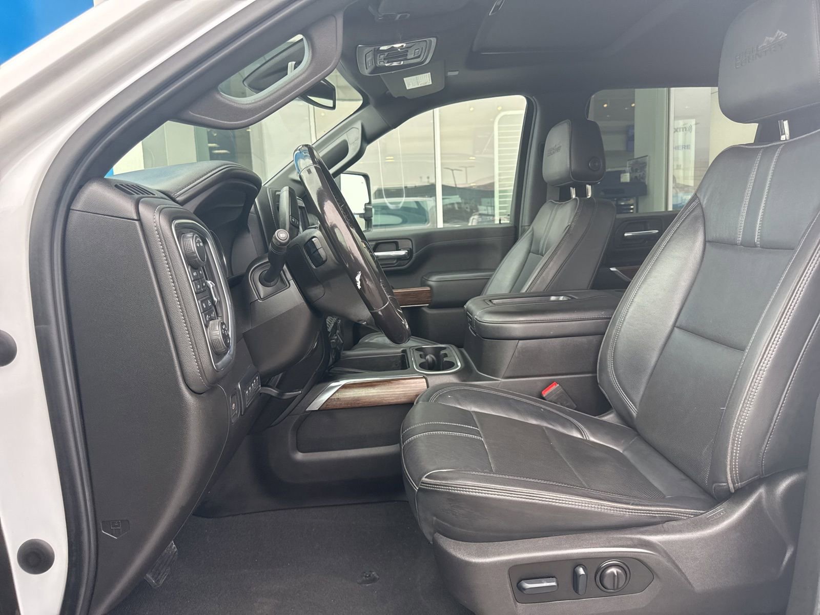 Used 2022 Chevrolet Silverado 3500 High Country w/ Safety Package II image 16