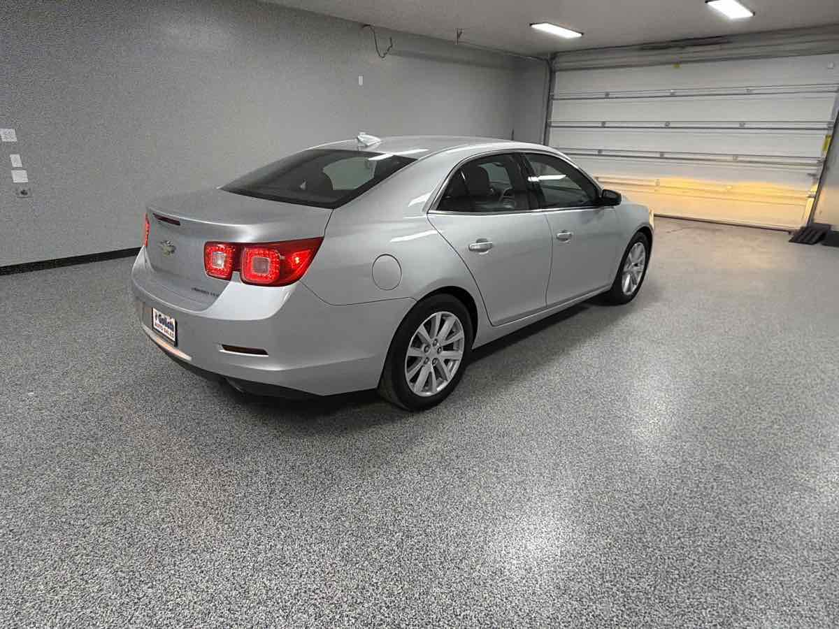 Used 2016 Chevrolet Malibu LTZ image 3