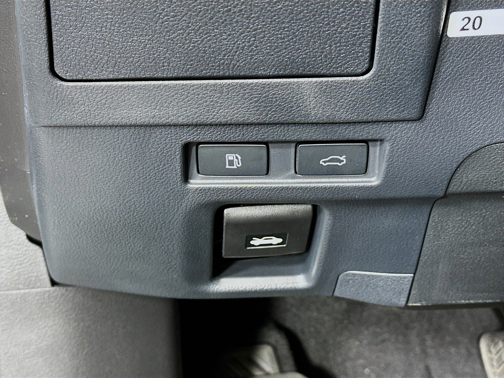 New 2025 Lexus ES 300h w/ Premium Package image 10