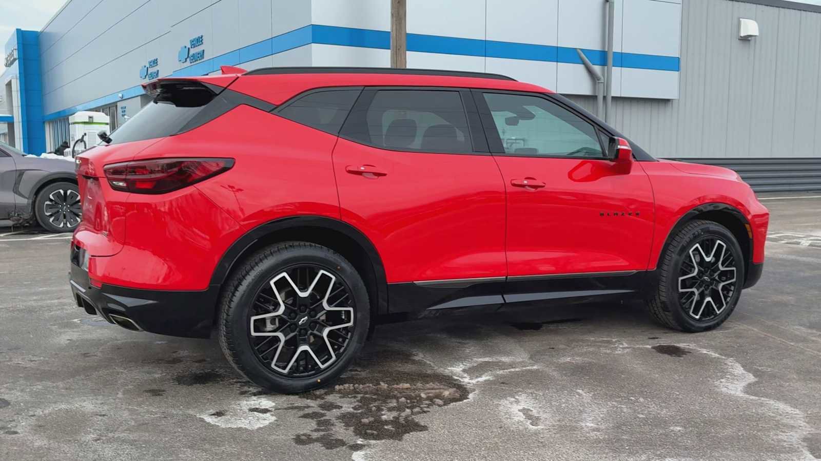 Certified 2023 Chevrolet Blazer RS w/ Driver Confidence II Package image 2