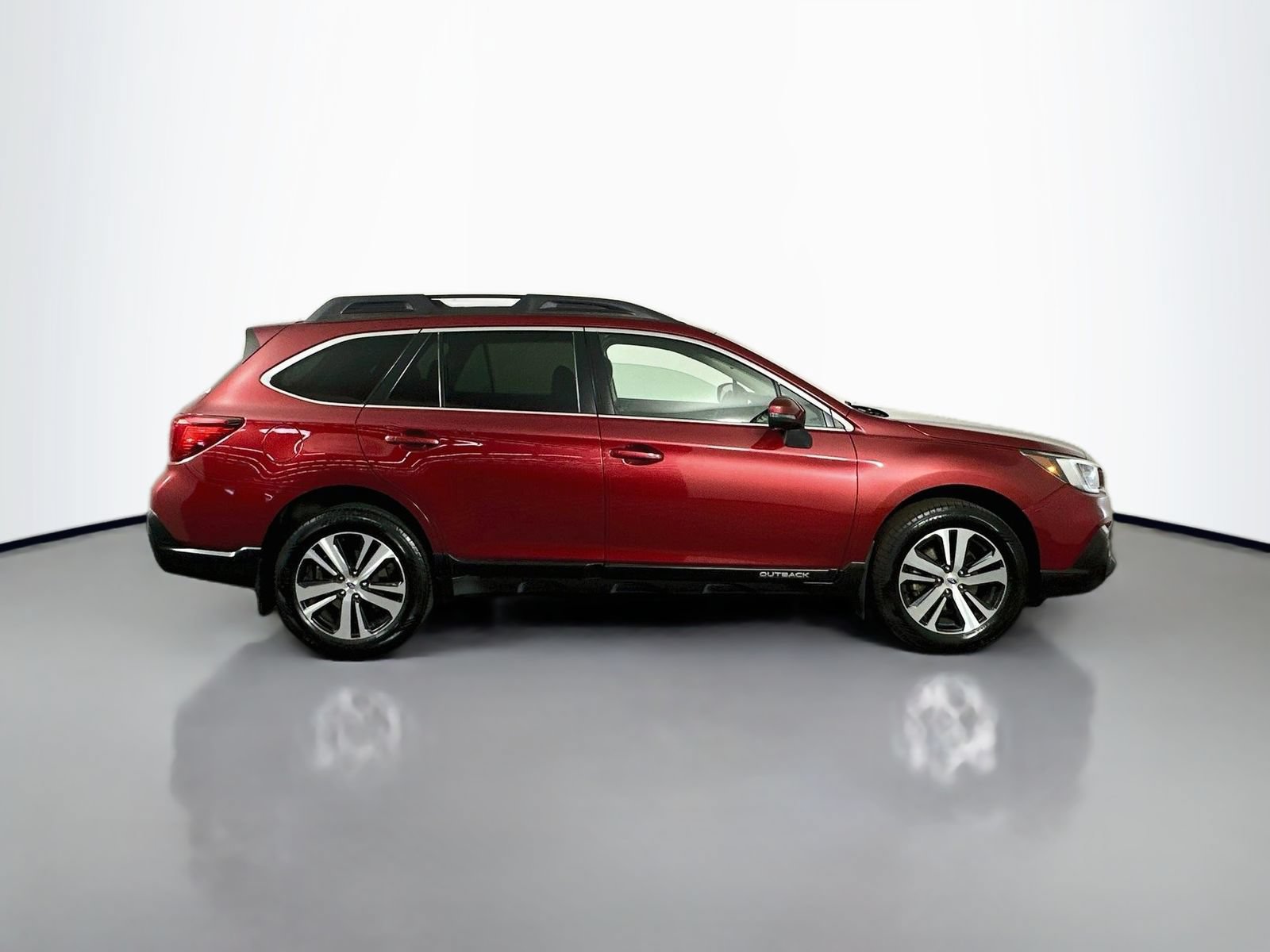 Used 2019 Subaru Outback 3.6R Limited AWD/4WD image 8