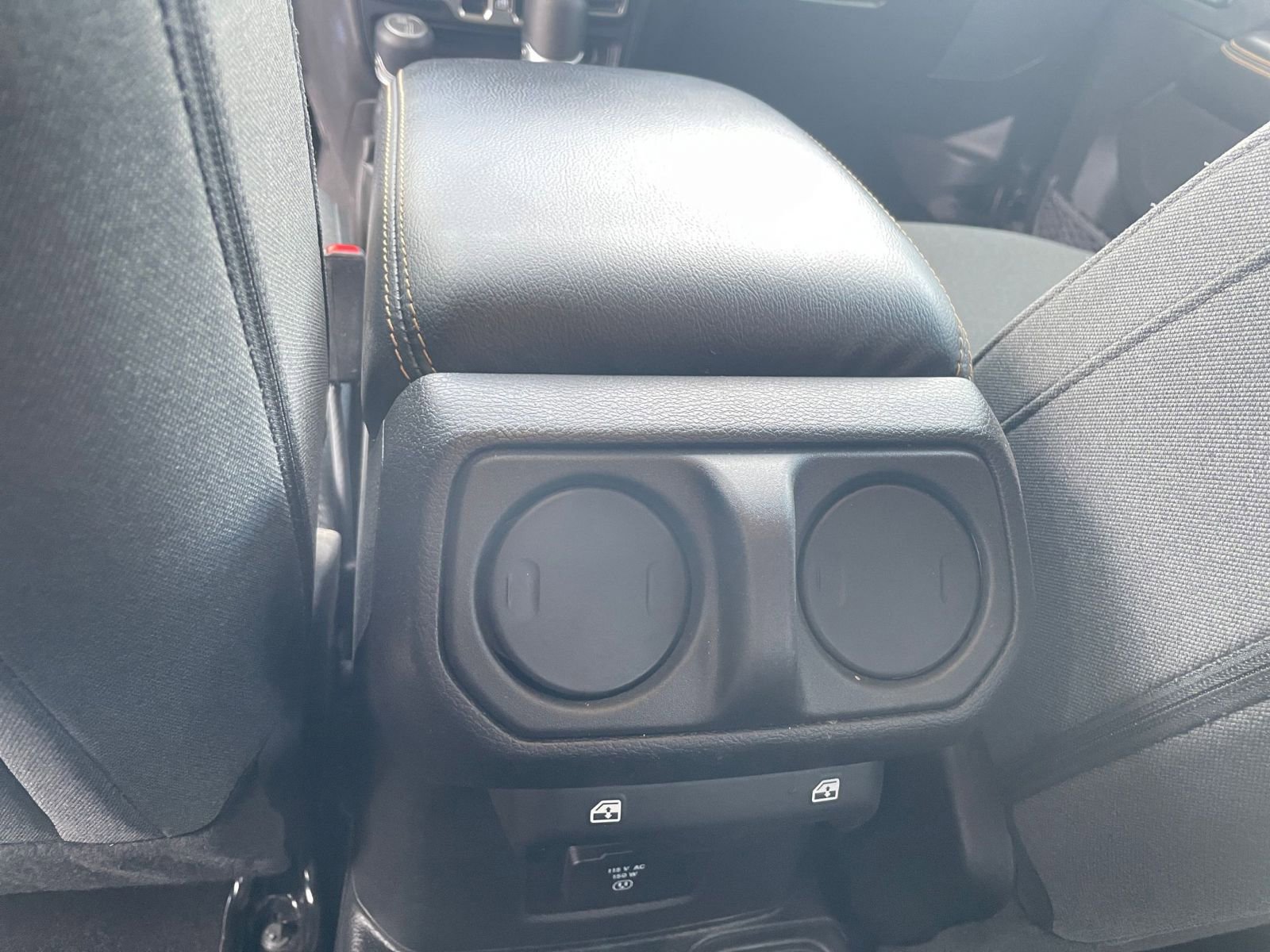 Used 2025 Jeep Wrangler Sahara image 24