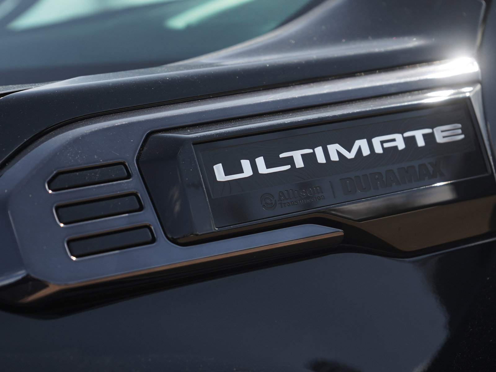 Used 2025 GMC Sierra 3500 Denali Ultimate image 40