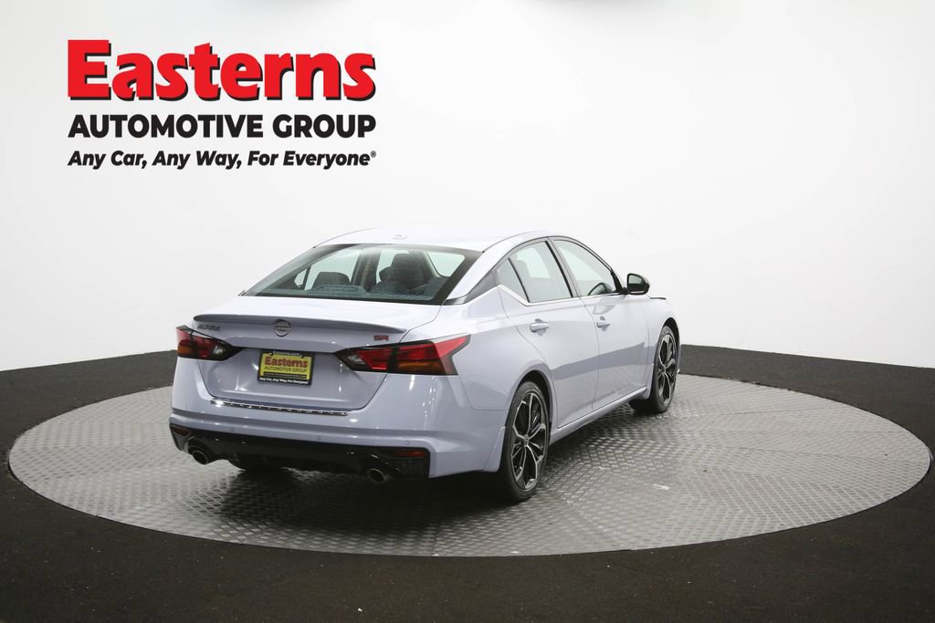 Used 2023 Nissan Altima 2.5 SR FWD image 42