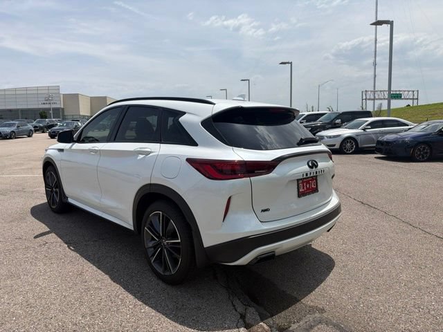 Certified 2025 INFINITI QX50 Sport AWD/4WD image 3