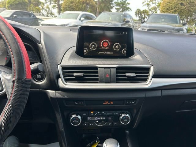 Used 2017 MAZDA MAZDA3 Touring image 23