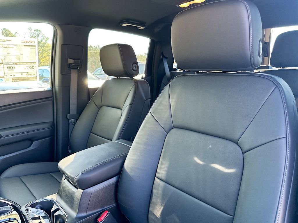 New 2026 GMC Canyon Elevation w/ Convenience Package RWD image 8