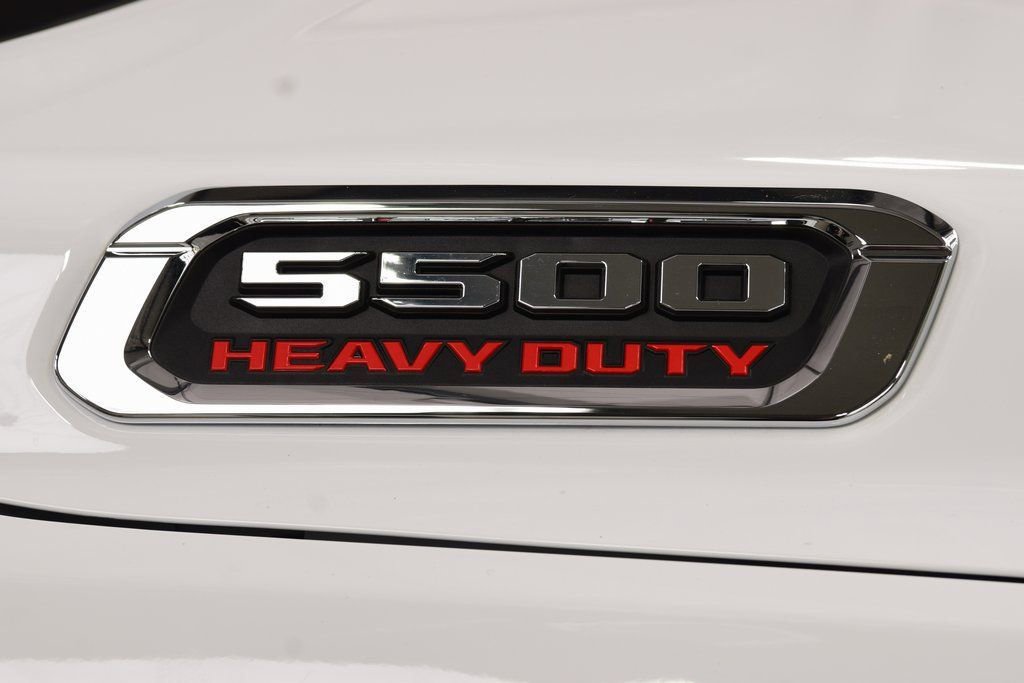 Used 2025 RAM 5500 Tradesman w/ Safety Group image 9