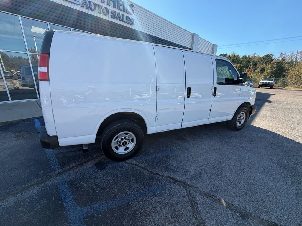 Used 2021 GMC Savana 2500 w/ Driver Convenience Package image 6
