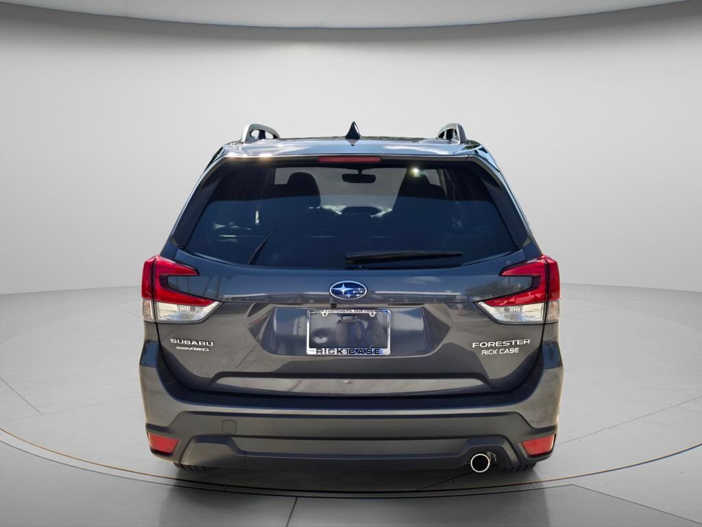 Used 2024 Subaru Forester Limited AWD/4WD image 5