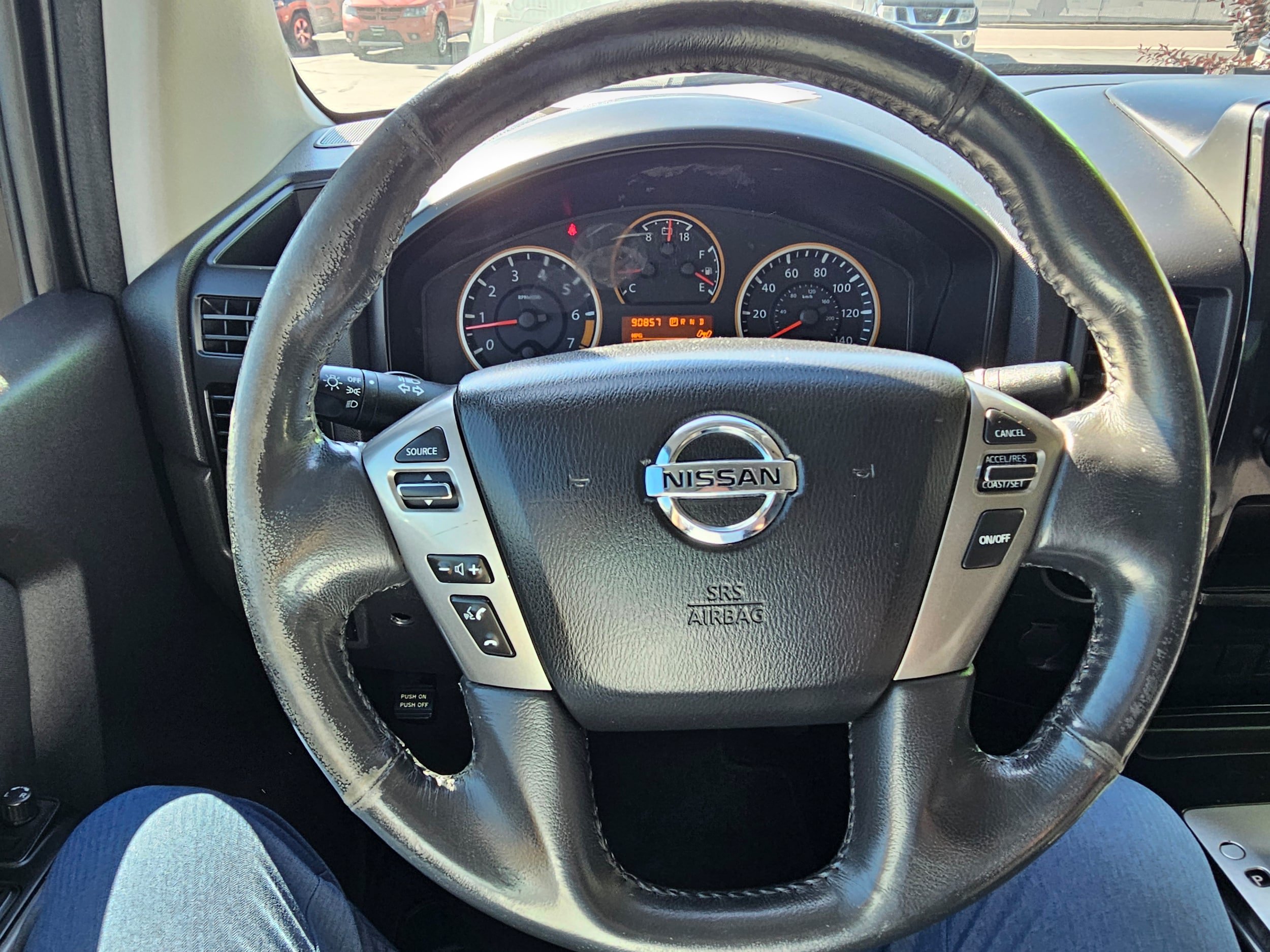 Used 2015 Nissan Titan PRO-4X AWD/4WD image 11