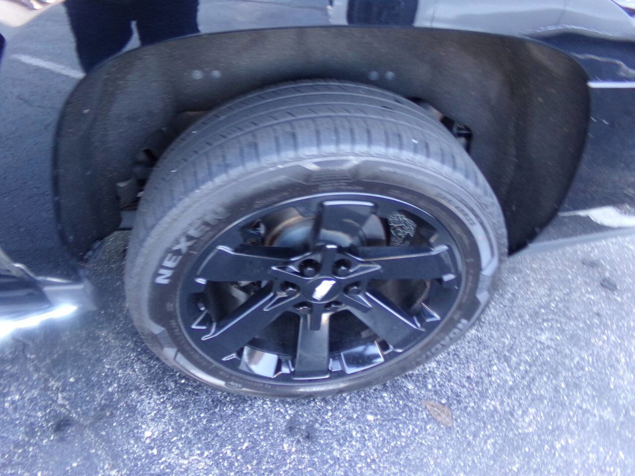 Used 2019 Cadillac Escalade ESV Luxury image 12