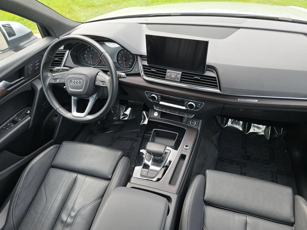 Used 2023 Audi Q5 2.0T Premium w/ Convenience Package AWD/4WD image 22