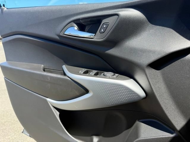 New 2026 Chevrolet Trax RS w/ Sunroof Package FWD image 12