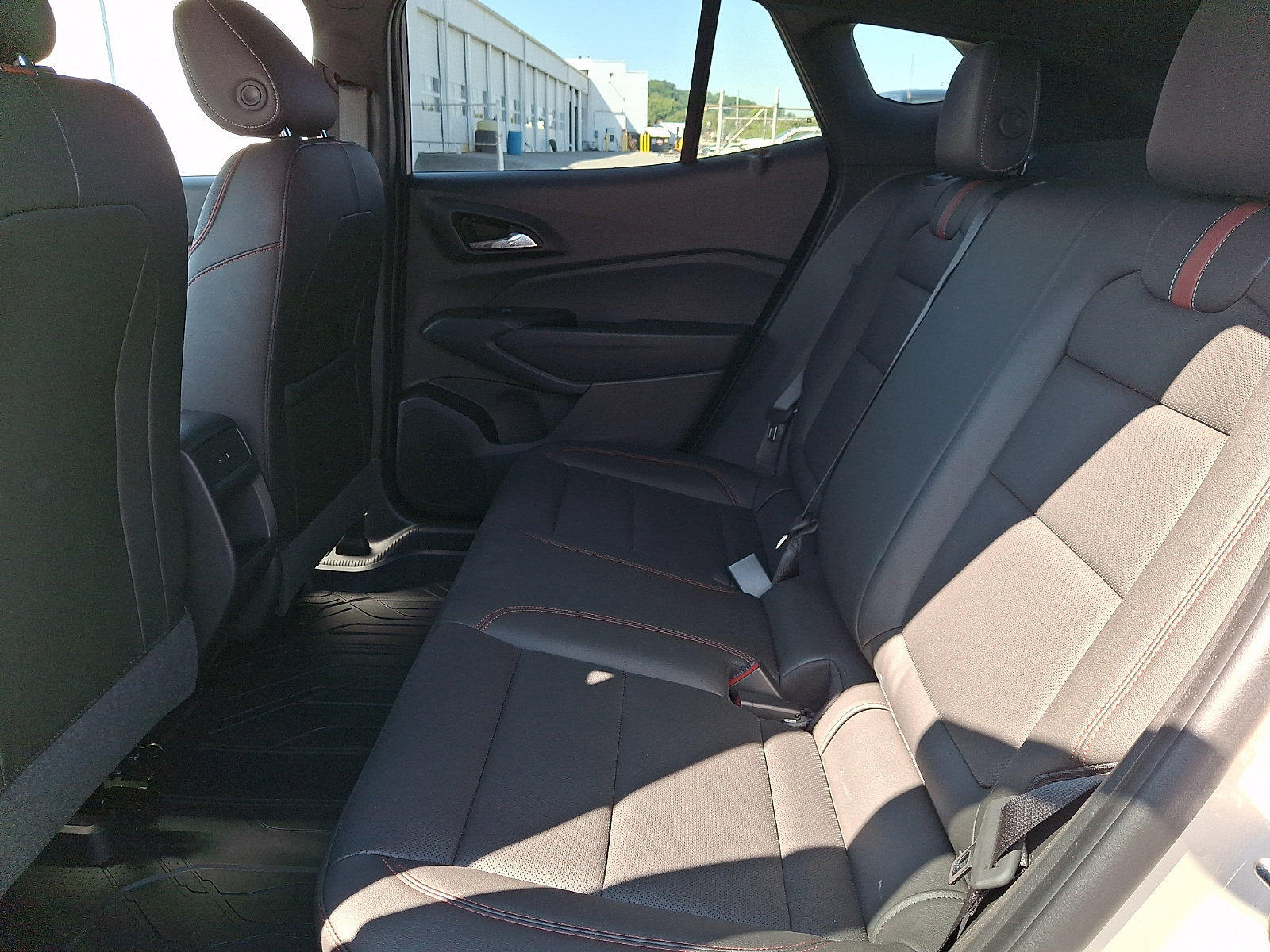 Certified 2026 Chevrolet Trax RS w/ Sunroof Package FWD image 10