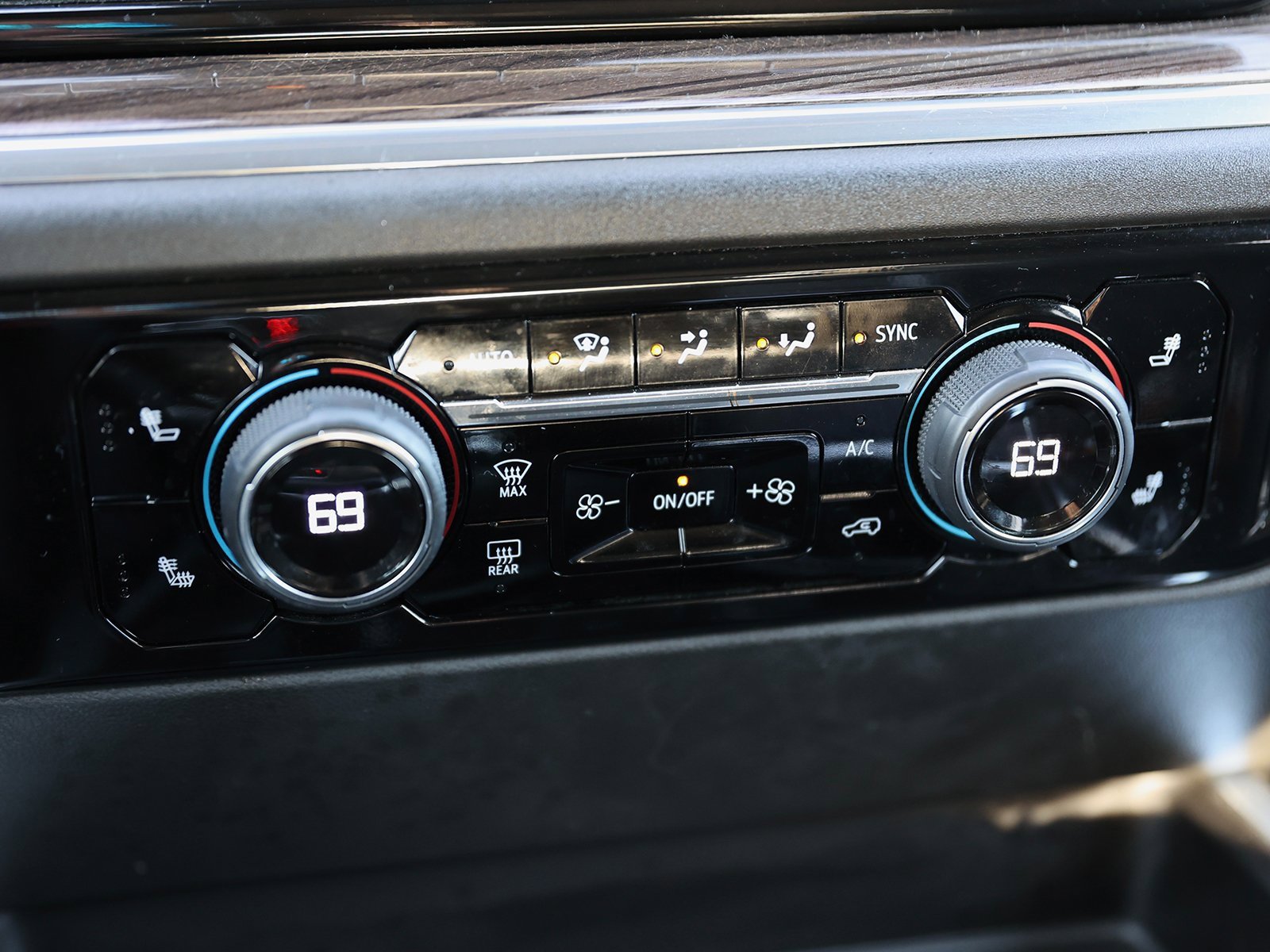 Used 2023 Chevrolet Silverado 1500 RST image 29