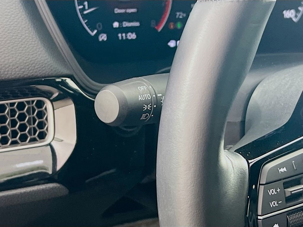 Used 2025 Honda Civic Sport image 17