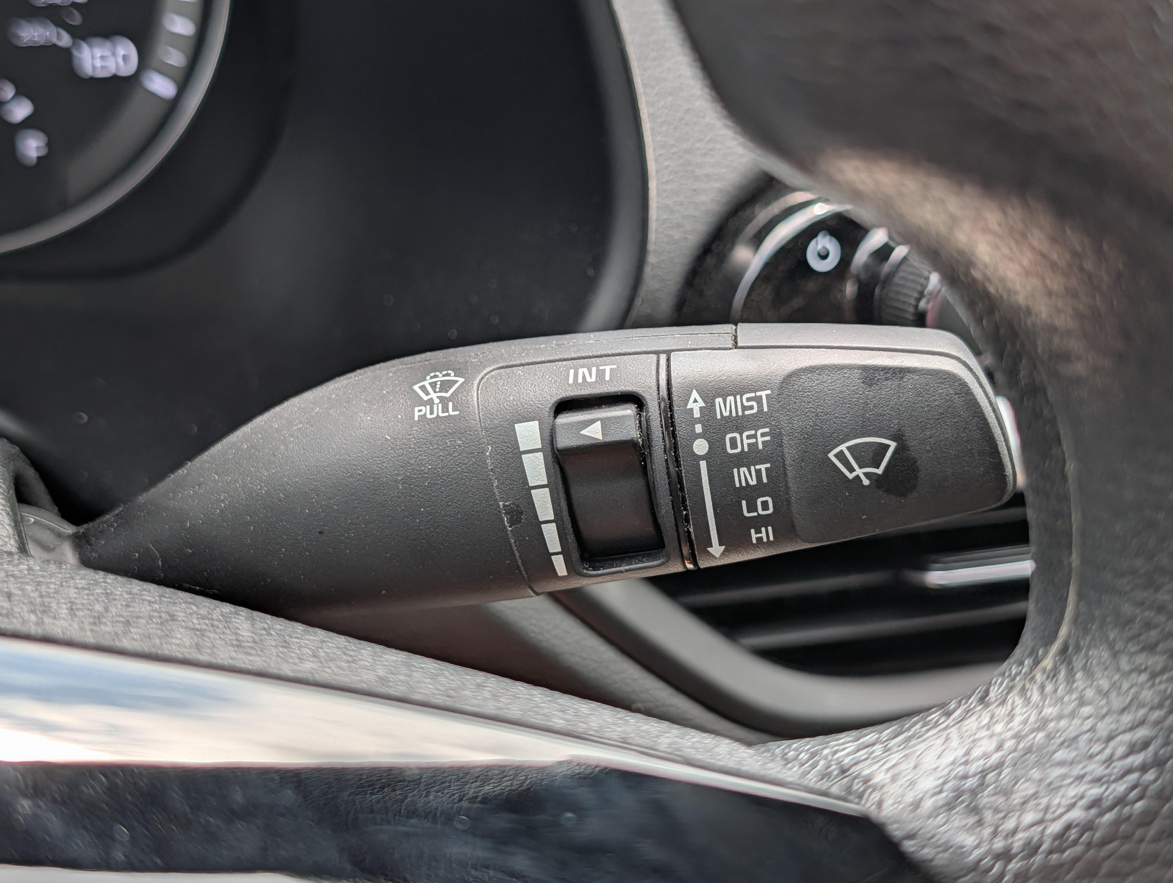 Certified 2024 Kia Forte LXS w/ LXS Technology Package FWD image 31